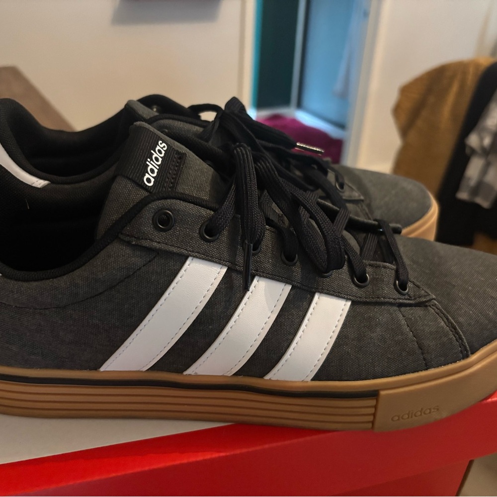 Adidas Daily 4.0